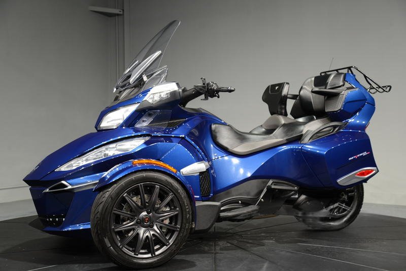 2016 can am spyder rt 6 speed semi automatic (se6) 2016 can am spyder rt 6 speed semi automatic (se6)