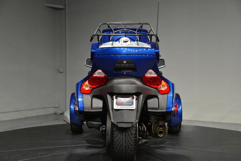 2016 can am spyder rt 6 speed semi automatic (se6) 2016 can am spyder rt 6 speed semi automatic (se6)