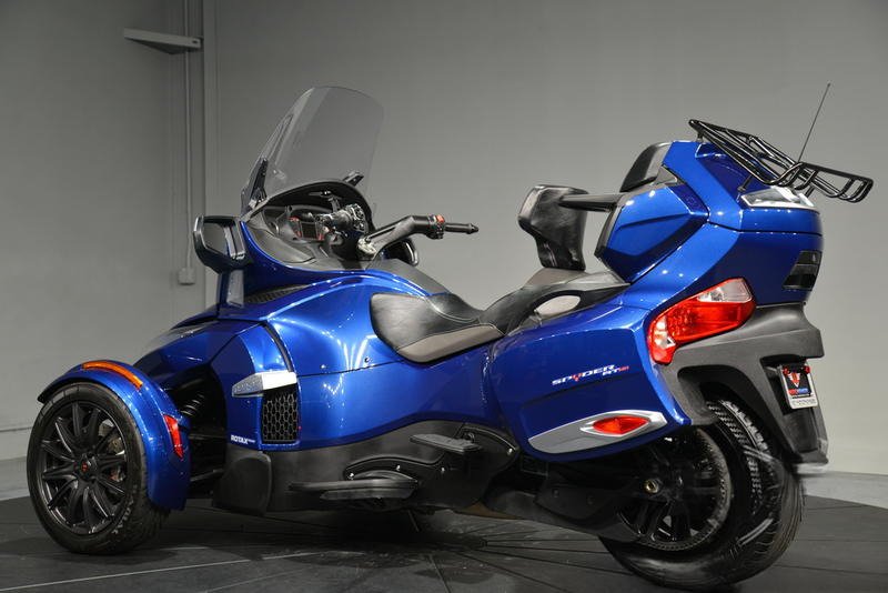 2016 can am spyder rt 6 speed semi automatic (se6) 2016 can am spyder rt 6 speed semi automatic (se6)